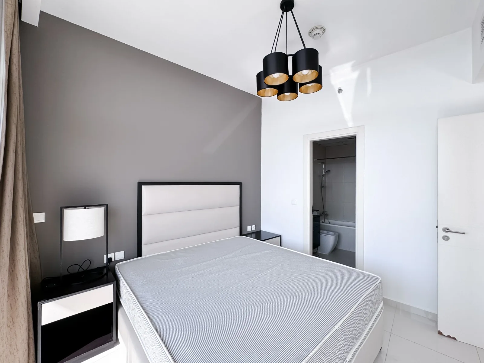 Fully Furnished | High Floor | Community View