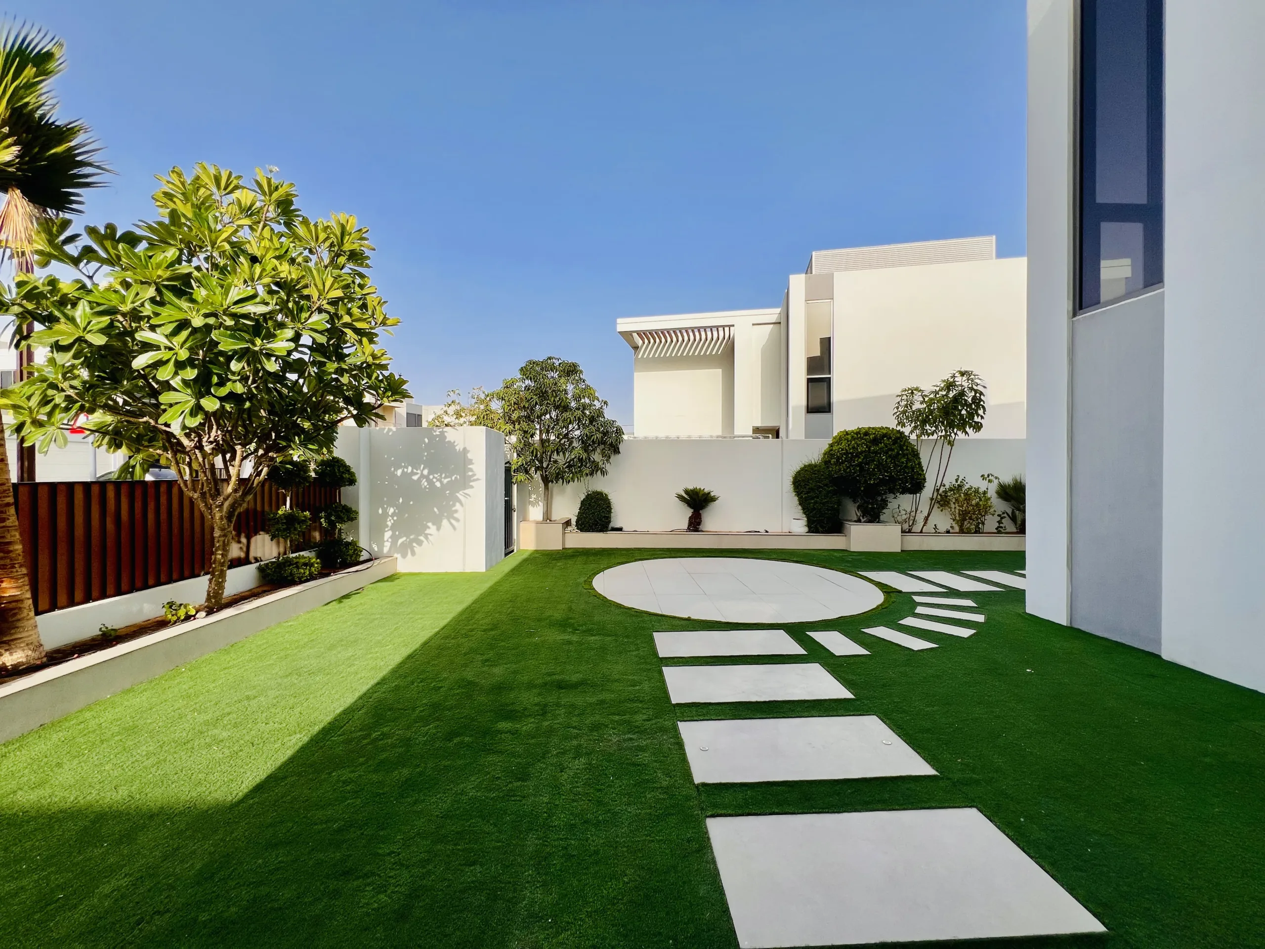 Full Park and Pool Facing|E5|Upgraded|Huge Plot