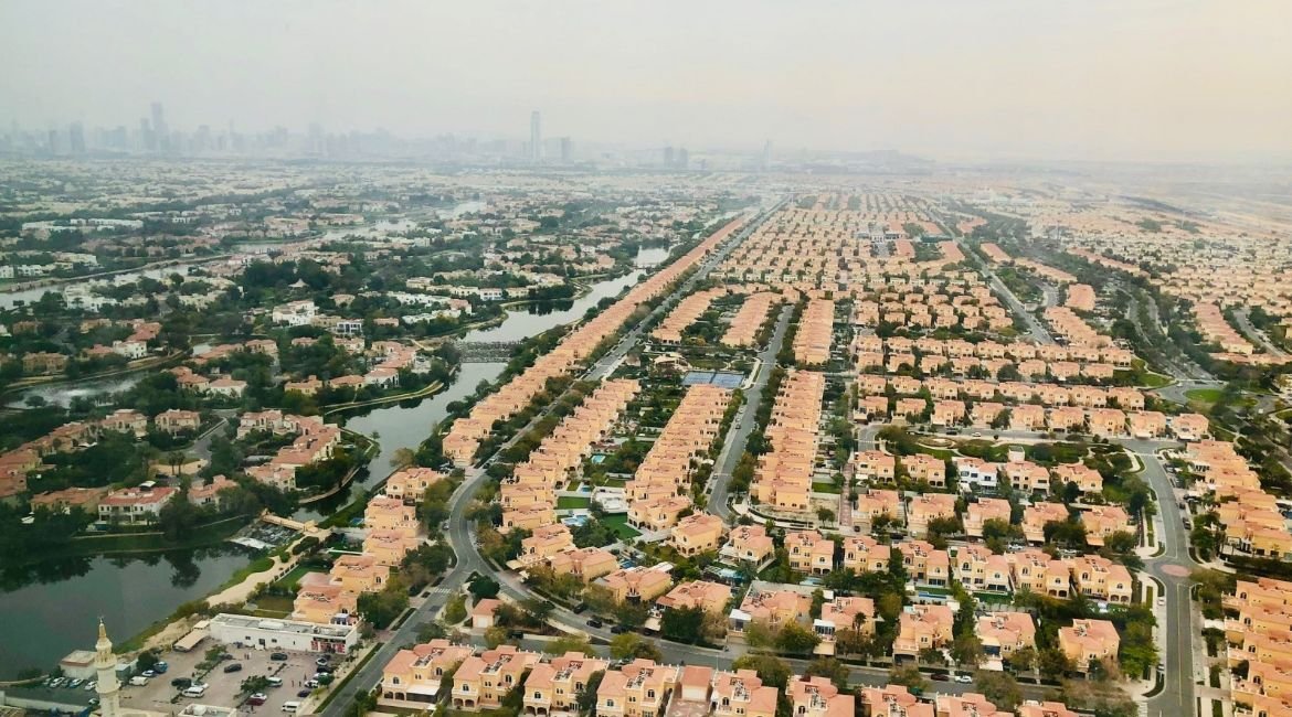 Top 10 Gated Communities in Dubai for Homebuyers and Investors in 2026 (1)