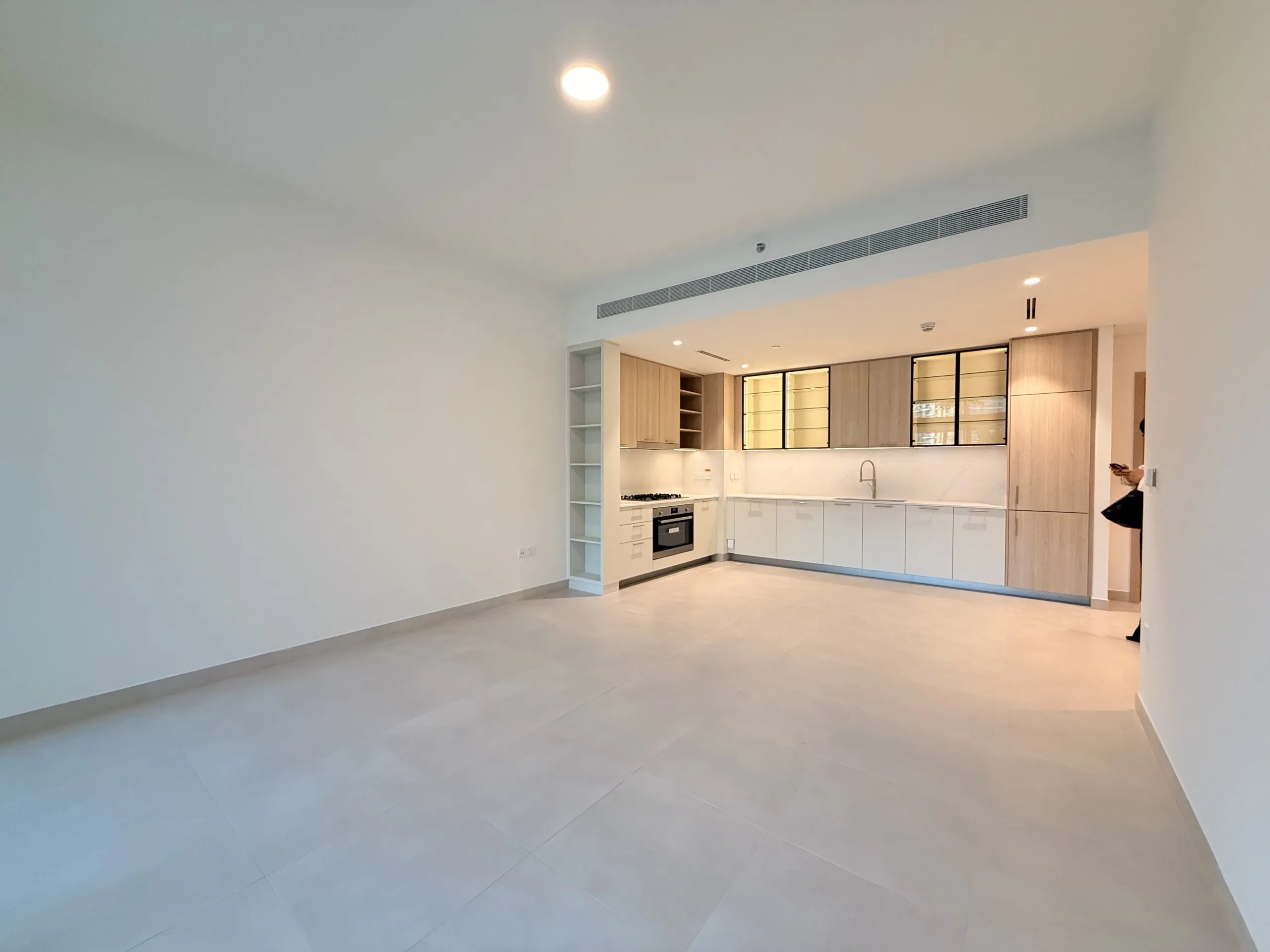 Brand New | Spacious Layout | Near to the Mall